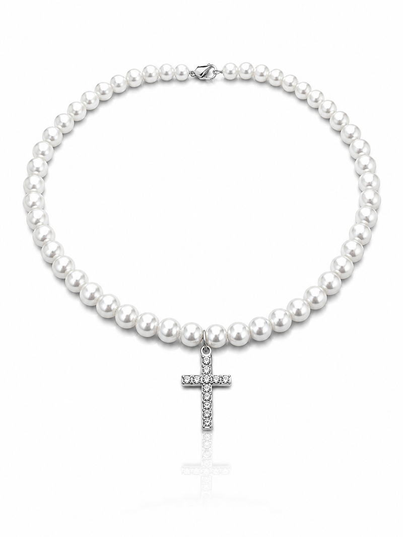 Collar de perlas con dije de cruz