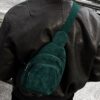Bag en verde oscuro de pana - Imagen 4