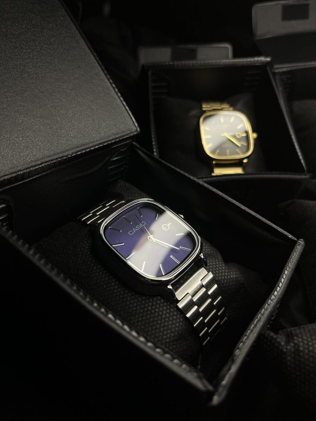 Reloj Casio Quartz | Azul y plateado - Imagen 2