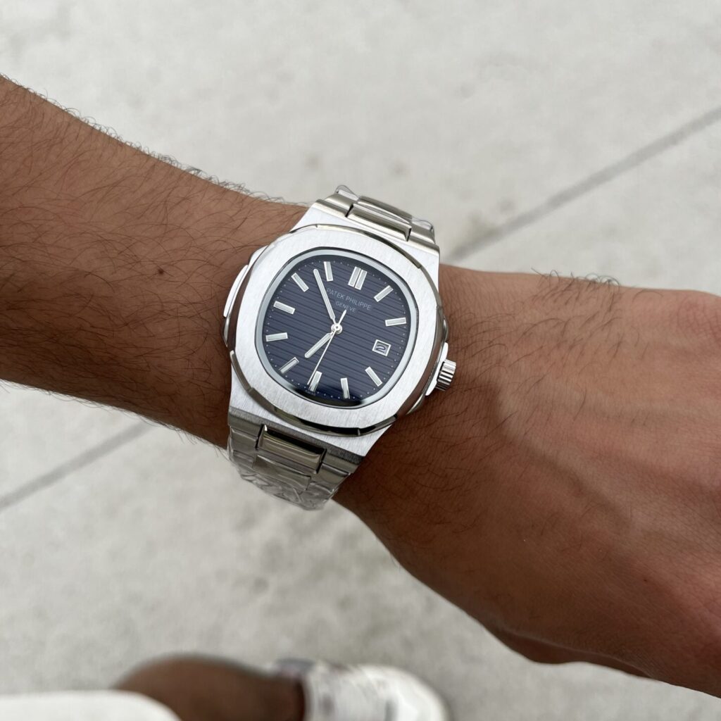 Patek Philippe Blue 5712