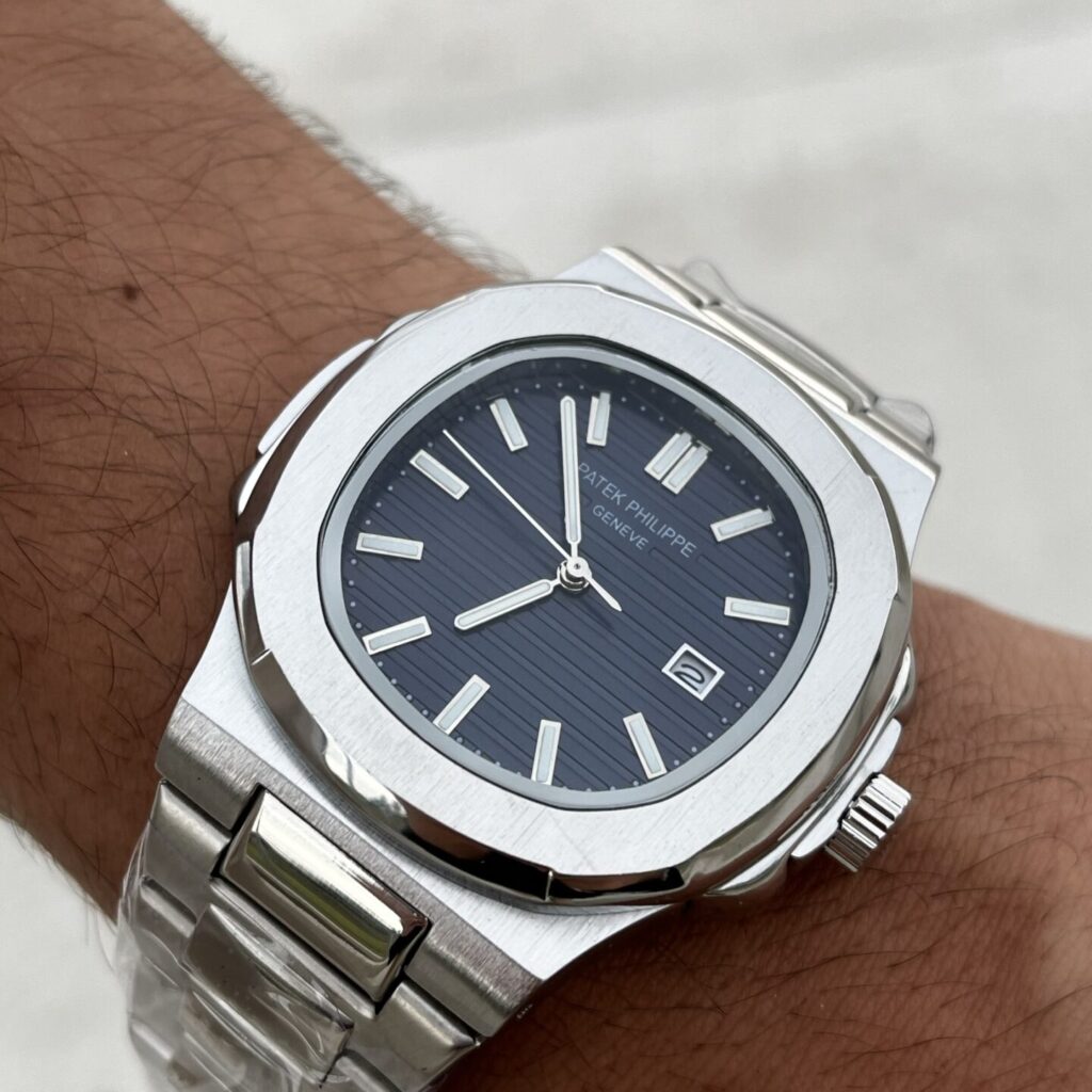 Patek Philippe Blue 5712
