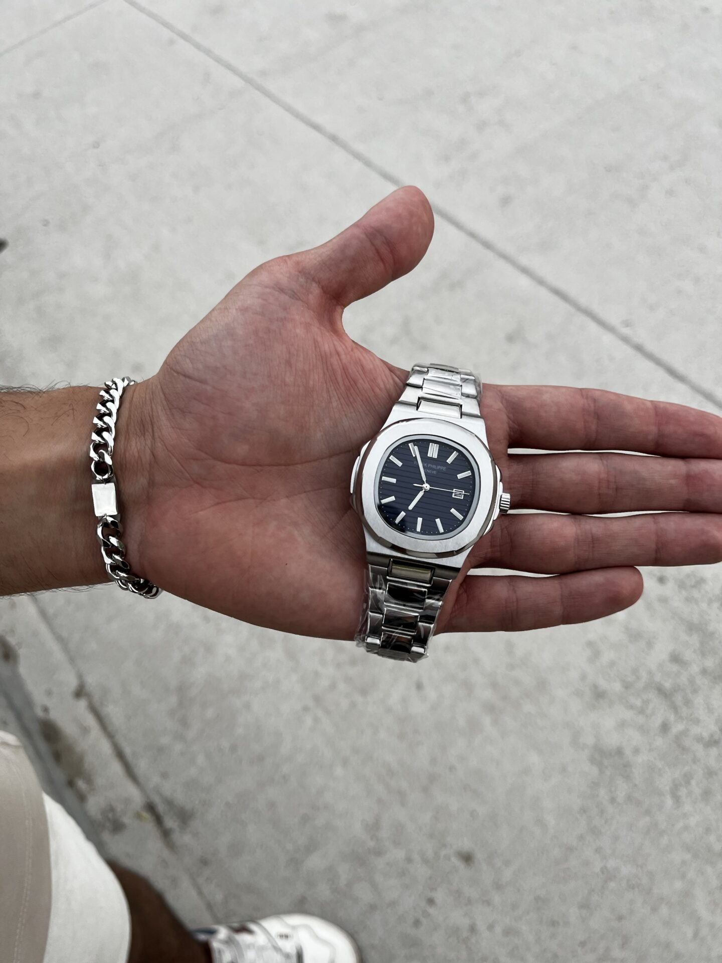 Patek Philippe Blue 5712 - Imagen 2